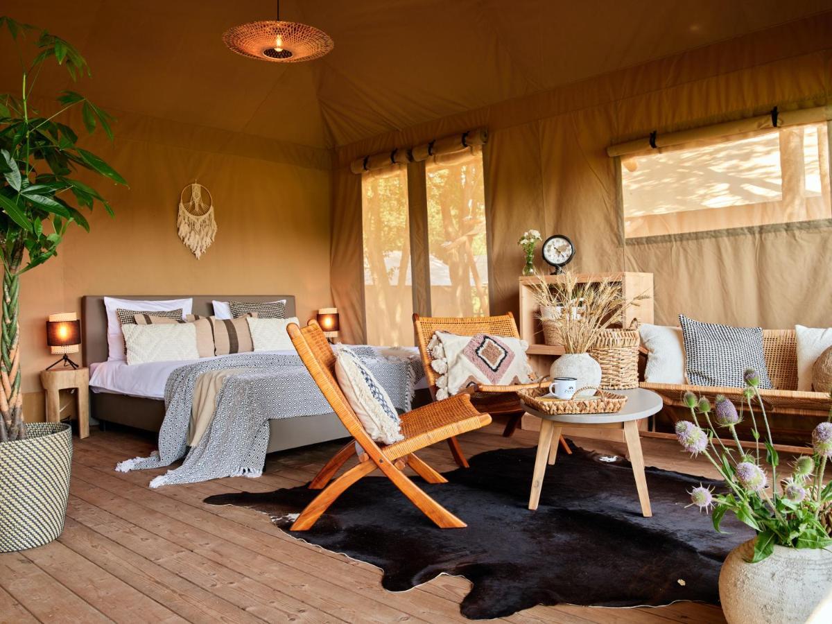 Zatoria Luxury Glamping Zator Hotel Eksteriør billede